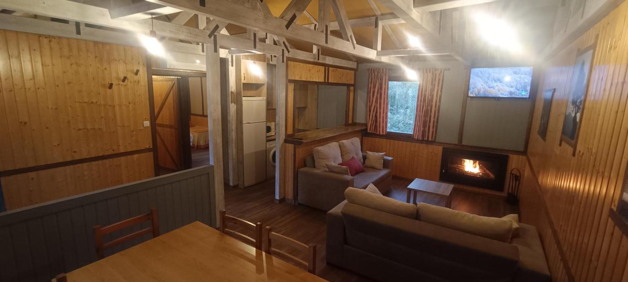 Casas Rurales Vado Del Rio Tus Кортихо-Прадос Экстерьер фото
